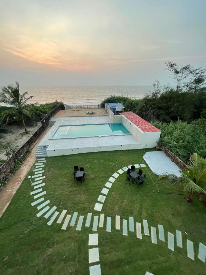 Kay'S By The Sea Hotel Ajgaon Ngoại thất bức ảnh
