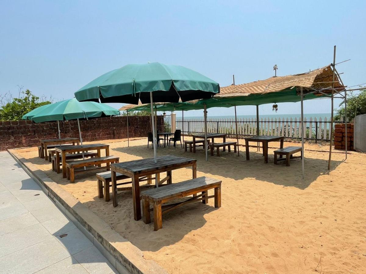 Kay'S By The Sea Hotel Ajgaon Ngoại thất bức ảnh
