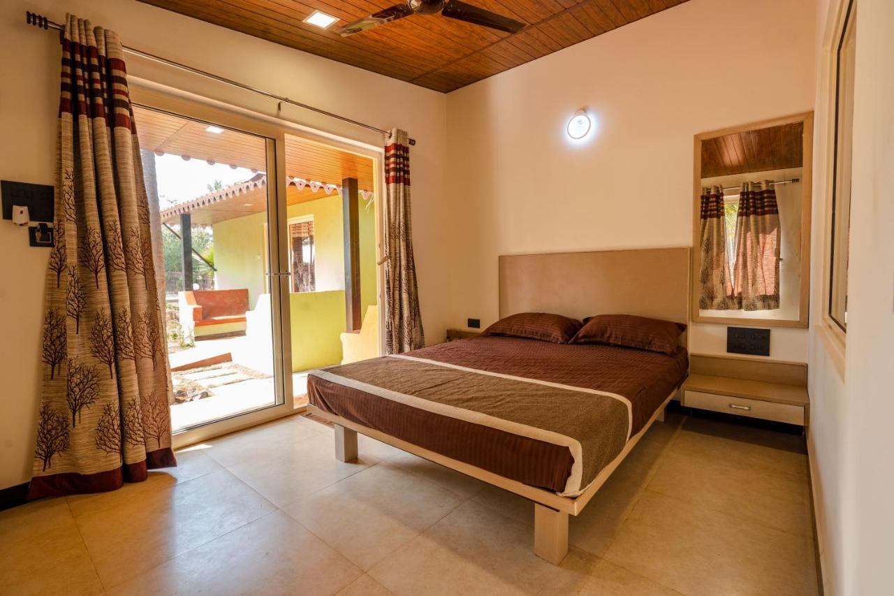Kay'S By The Sea Hotel Ajgaon Ngoại thất bức ảnh